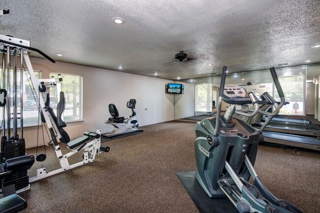 Eagle Hill I/IV, Little Rock, AR 72210 - photo 4