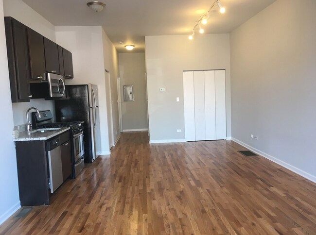 3123 W Lawrence Ave unit 1, Chicago, IL 60625 - photo 3