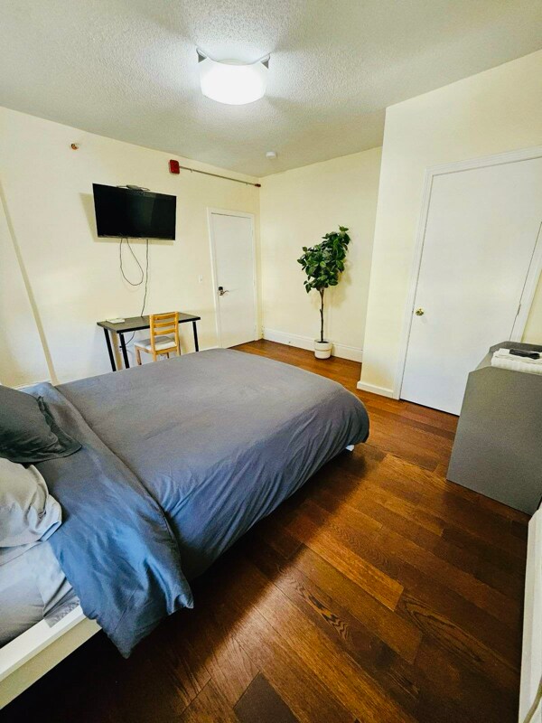 53 Doyle Ave unit 3F, Providence, RI 02906 - photo 6