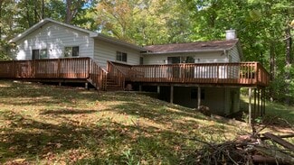 3710 N Overland Rd, Hobart, WI 54155