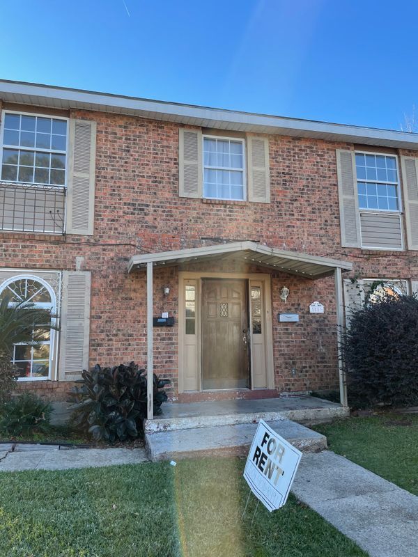 1851 Tita St, New Orleans, LA 70114