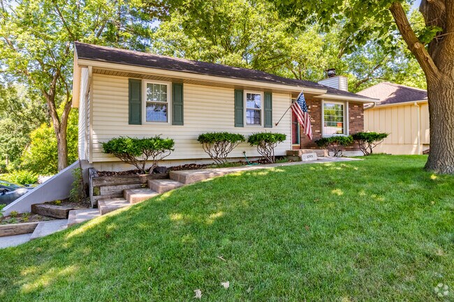 Ranch style homes with two car garages are commonly found in the Winnetonka Neighborhood.