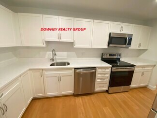 35 Waterfall Dr Unit F, Canton, MA 02021