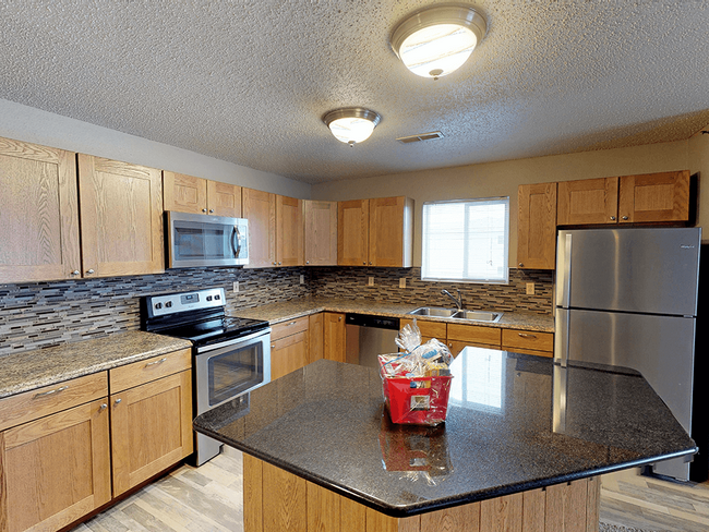 Kitchen Island and Granite Countertops