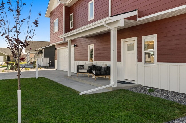 7050 Copper Sunset Dr, Billings, MT 59106 - photo 3