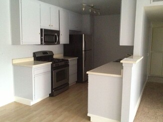 6525 Woodley Ave Unit 106, Van Nuys, CA 91406