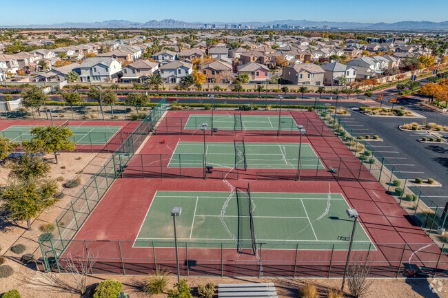 The Alexander Dawson School at Rainbow Mountain has multiple outdoor amenities for its students.