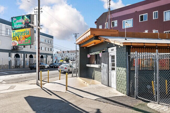 Tasty Mexican food can be found in the Meadow Brook neighborhood.