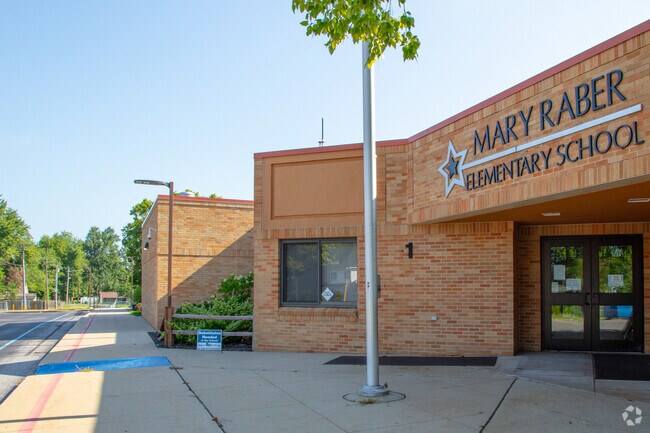 Mary Raber Elementary school in Columbia City serves grades K-5.