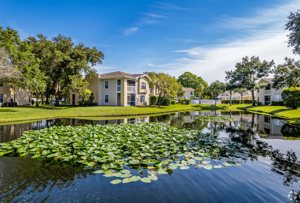 Hunters Glen Apartments - 2562 10th St, Sarasota, FL | Homes.com