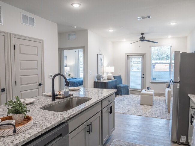 The Daysailer I: 1BR, 1BA- Kitchen