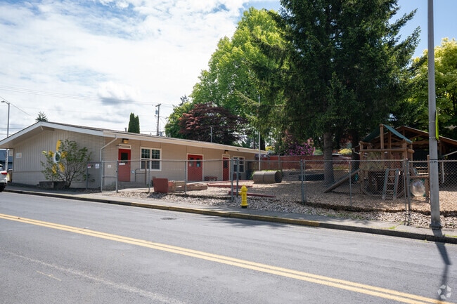 Montessori Children's House of Long View 01