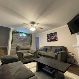 971 Red Mile Rd, Lexington, KY 40504