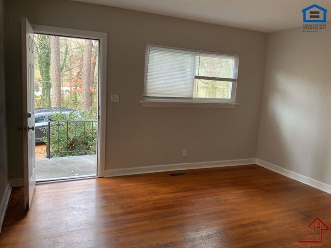 304 Tunnel Blvd, Chattanooga, TN 37411 - photo 3