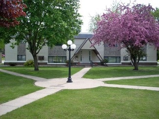 230 1st St NW, Winnebago, MN 56098