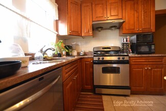 200 Everett St Unit 2, Boston, MA 02128