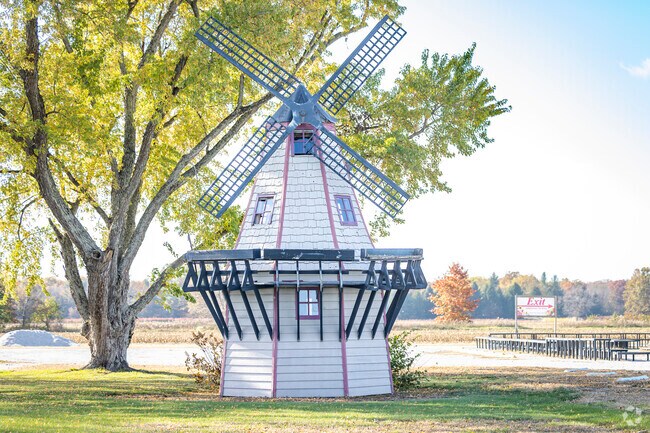 There are numerous farms located in Keener Township.