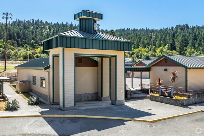 The courses a Miranda Junior High encourage critical thinking and creativity.