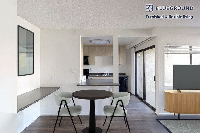 555 Paularino Ave unit FL2-ID10857A, Costa Mesa, CA 92626 - photo 4