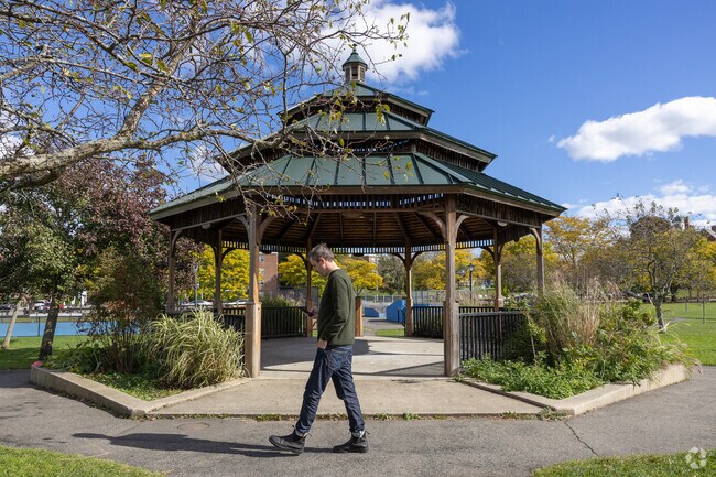 Ingleside Park in Court Park has several walking paths throughout.