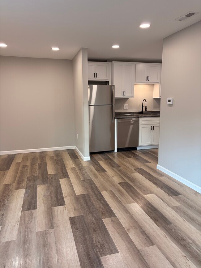 1 Holding Ln unit I, Crystal City, MO 63019 - photo 6