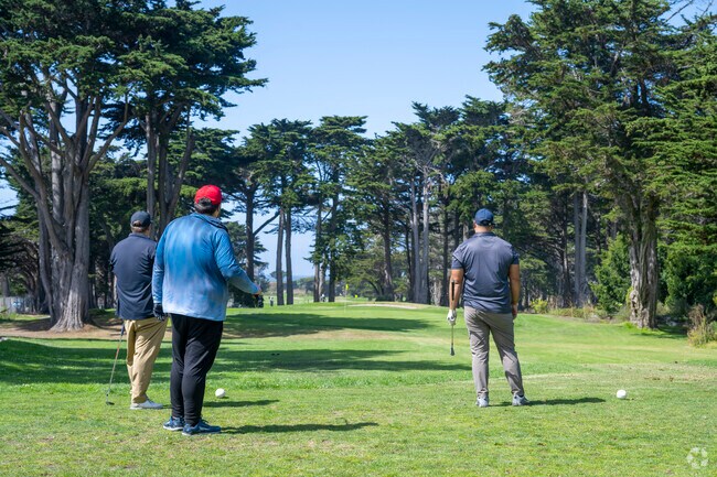 Sharp Park golf course is a wonderful place to spend the Sunday.