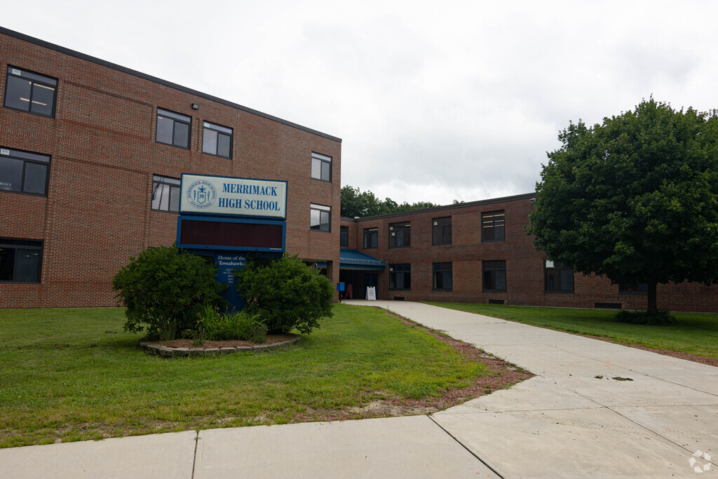 Merrimack High School, Rankings & Reviews - Homes.com