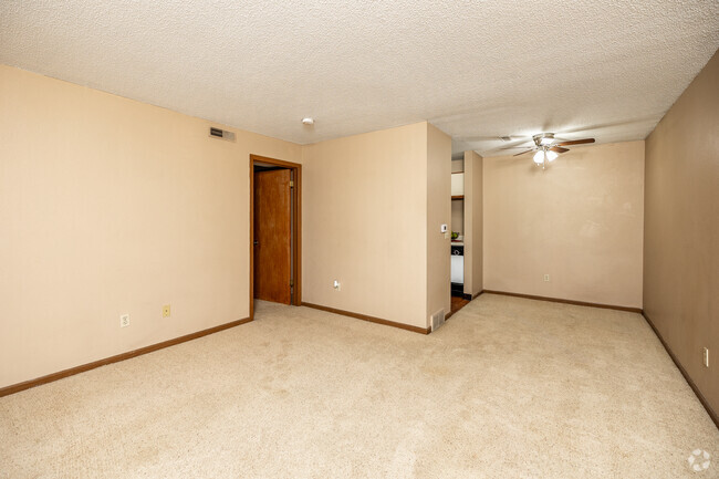 1BR, 1BA - Chelsea/596 SF