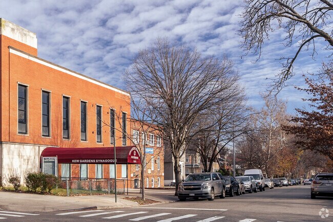 The Yeshiva is a branch of the famed Yeshiva Chofetz Chaim of Queens.