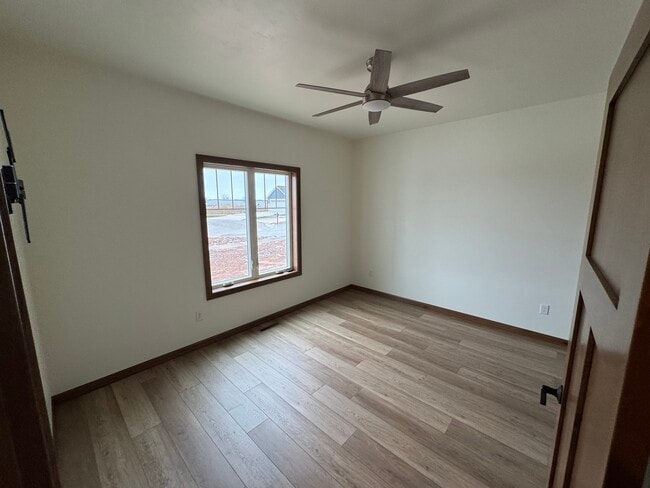 403 Founders Way, Little Chute, WI 54140 - photo 6