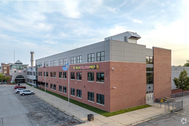 Milwaukee College Prep is located near North Ave in the Triangle North neighborhood.