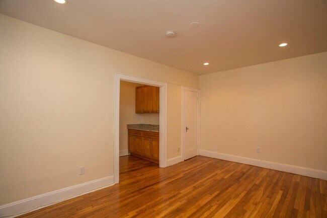 140 Highland Ave unit 6, Somerville, MA 02143 - photo 5