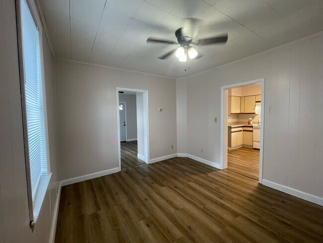 300 Kent St, Granville, WV 26534 - photo 4