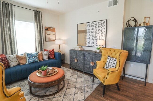 The Crest at Naples, Naples, FL 34113 - photo 7