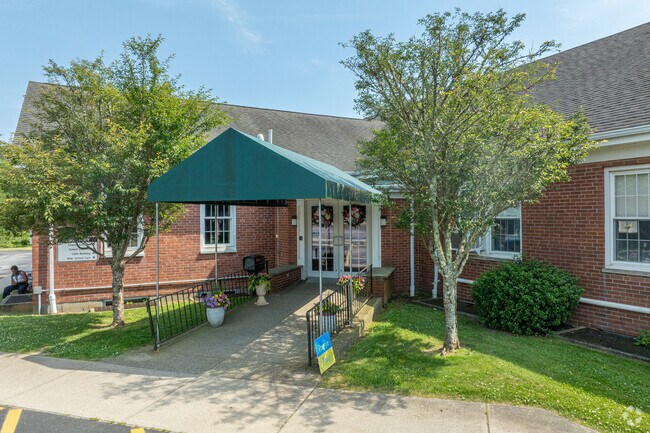 Nazarene Christian Academy is a local private religious school.