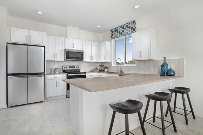 634 Hatton Ln SE unit 36514076, Palm Bay, FL 32909 - photo 7