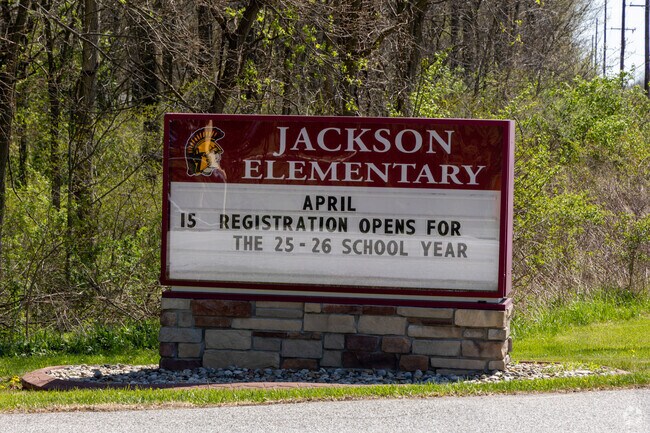 Jackson Elementary School pylon.