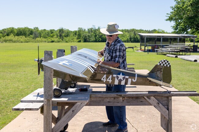 The Gluedobbers is a model RC plane group in Lynn Lane.