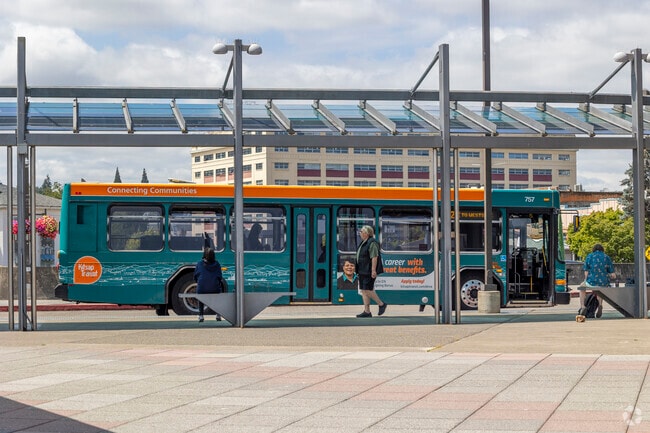 Looking to catch the bus in DT Bremerton? Make your way to Bremerton Transportation Center.