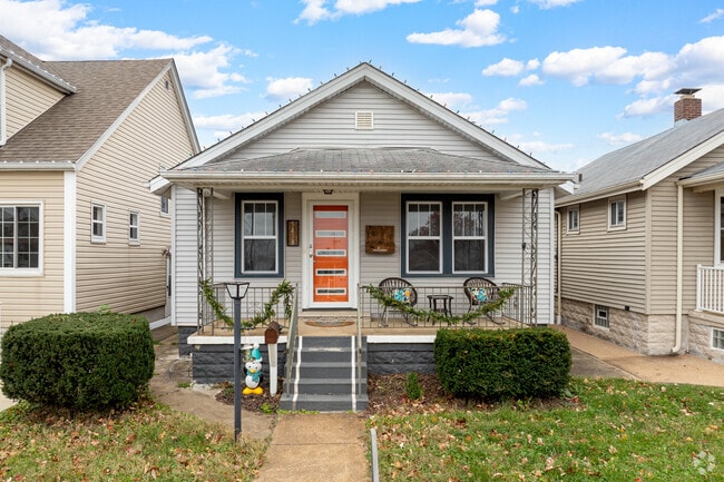 The Hill is full of small, vinyl sided bungalows along Daggett Street.