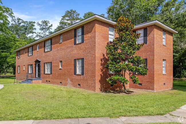 Brick Pointe, Albany, GA 31705 - photo 2