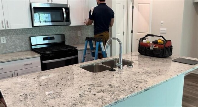 258 Timberland Ave, Dawsonville, GA 30534 - photo 4