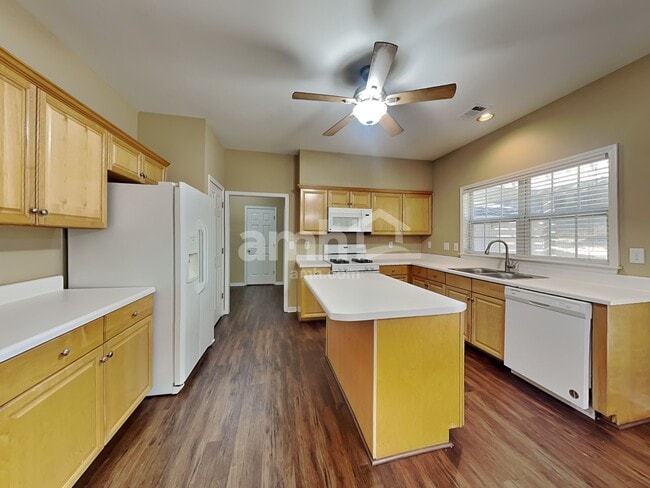 5715 Oxborough Way, Alpharetta, GA 30005 - photo 4