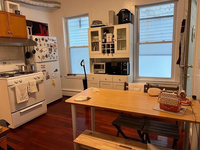 103 Sciarappa St unit 2, Cambridge, MA 02141 - photo 3