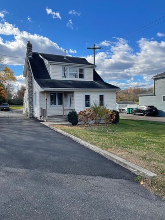 2132 Durham Rd, Langhorne, PA 19047