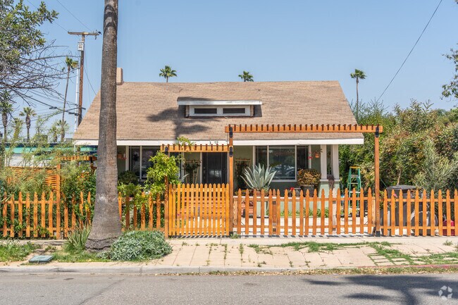 In Arlington, you'll find a cozy craftsman home with nice landscaping.