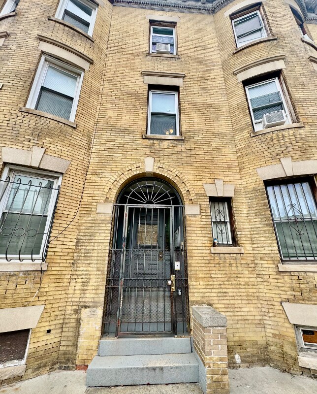 20 S Huntington Ave Unit 20 S Huntington Ave 1, Jamaica Plain, MA 02130