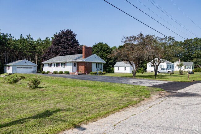A collection of homes in York, Maine.