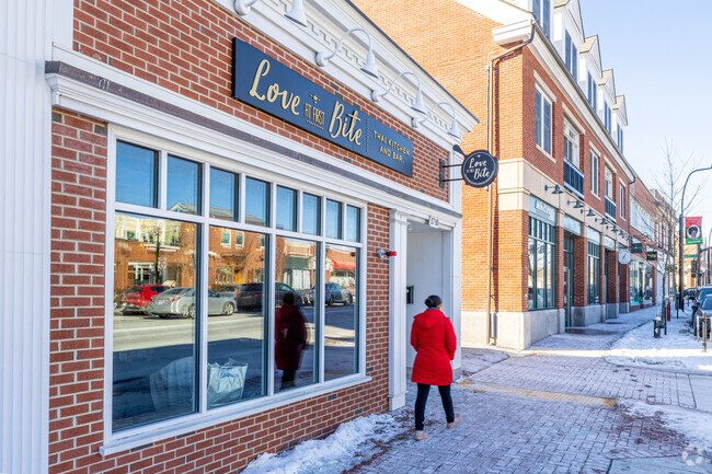 Love at First Bite Thai Kitchen and Bar is a local resturant in the downtown Lexington area.