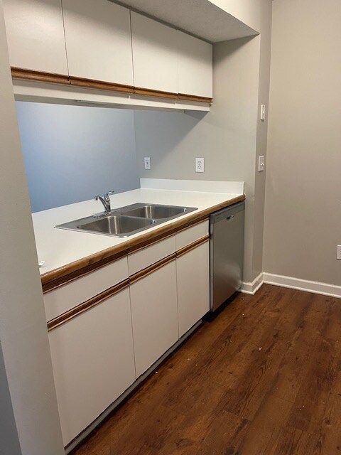 1913 Ridgebury Dr, Hilliard, OH 43026 - photo 6